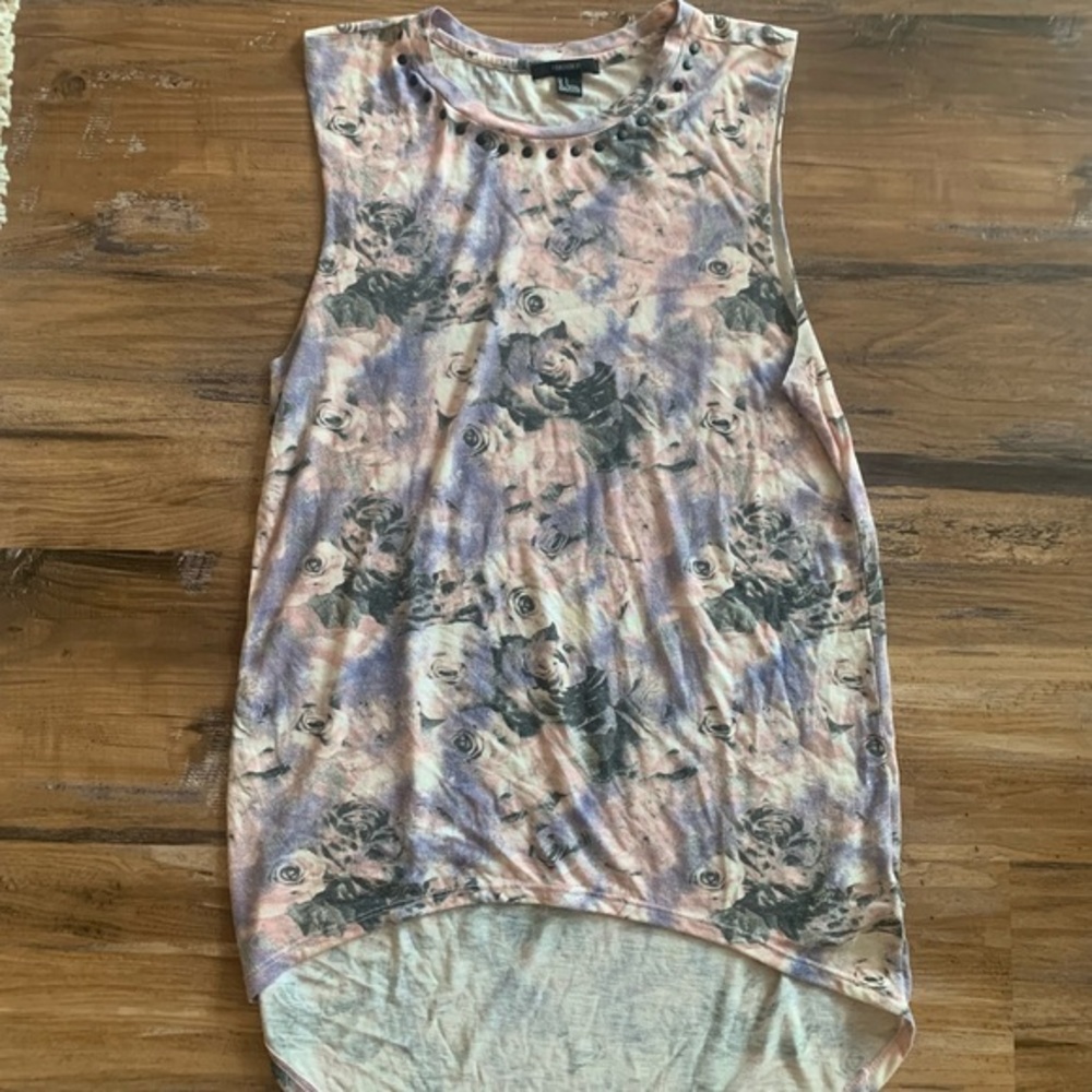 Forever 21 hi low tank • like new! • size large